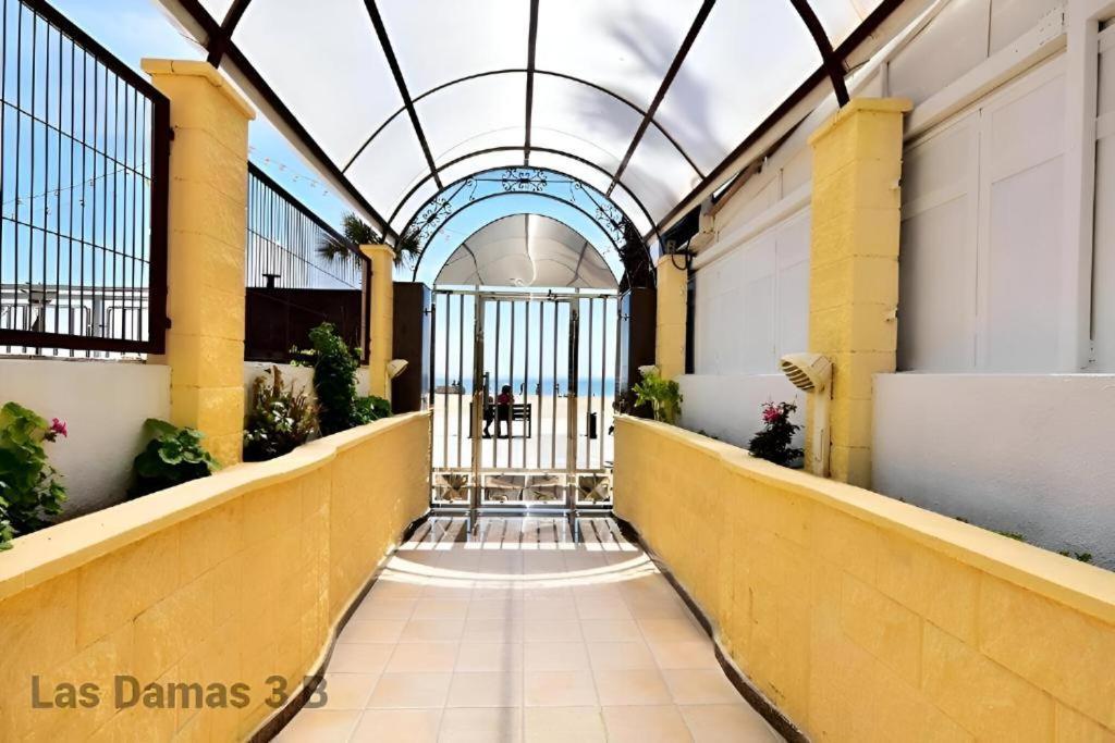 Las Damas Premium 23F Beach Front - Pool & Parking Benidorm Buitenkant foto